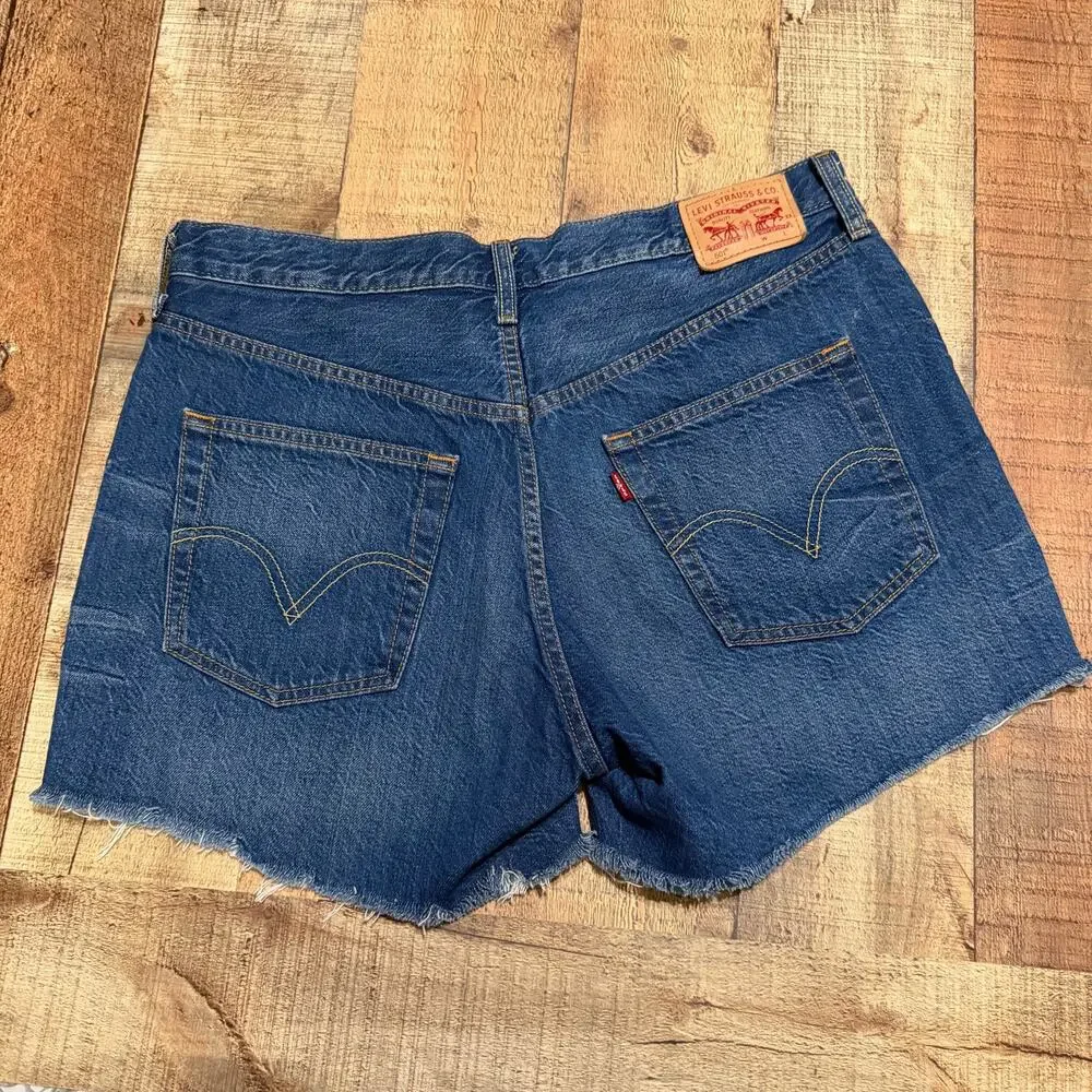 Levi's 501 Women's Dark Denim 100% Cotton Button Fly Shorts Sz 31 Festival Boho
